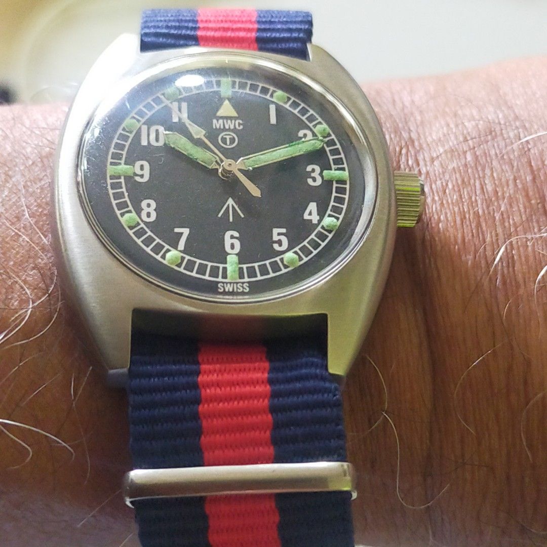 Montre MWC Classic 40 Aviator Hybride - Acier Noir Bracelet Cuir - Unisexe