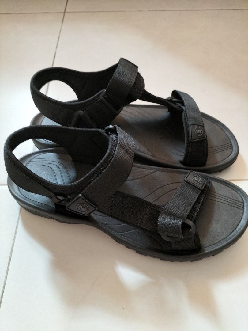 Weinbrenner sandals store