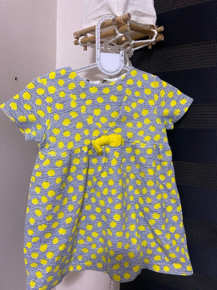 Zara baby dress (Category: Babies & Kids Fashion) located in Manila. Submitted by declutterwidme (Listing ID 1287498091, Image 1). Description: Zara baby dress Cotton .
