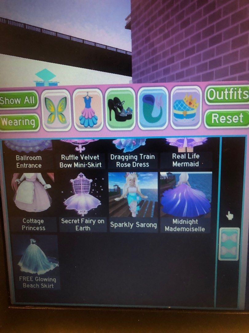 20 Royale High skirts V Day sale 48 RM Video Gaming Gaming