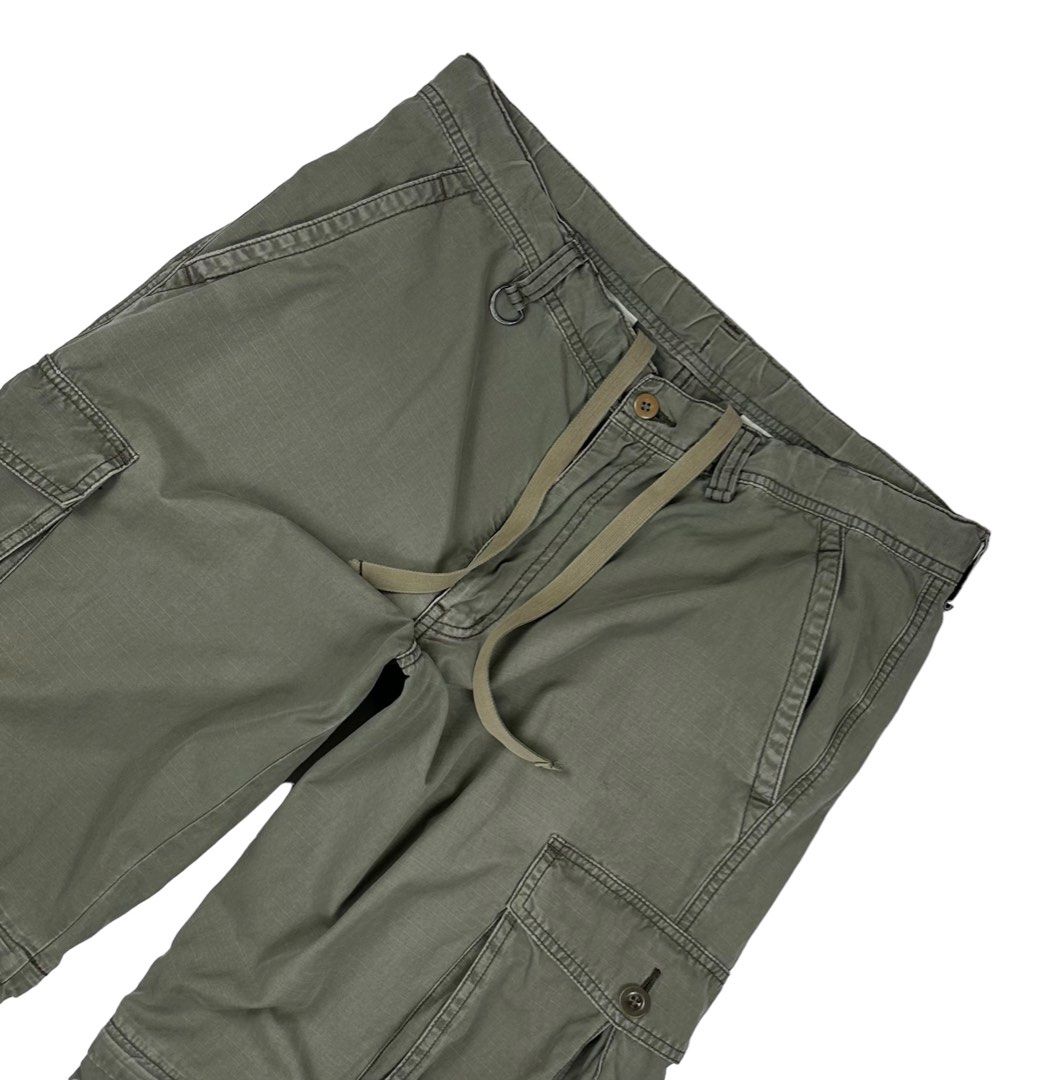Uniqlo Shorts Uniqlo Cargo Short Pants Olive Green Size 34 