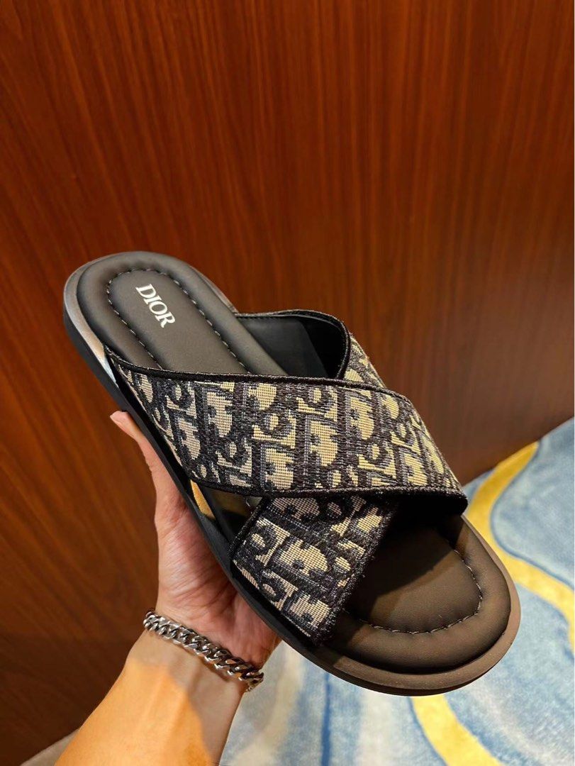 🔥 Dior Alias Sandal 🔥, Men's Fashion, Footwear, Flipflops and