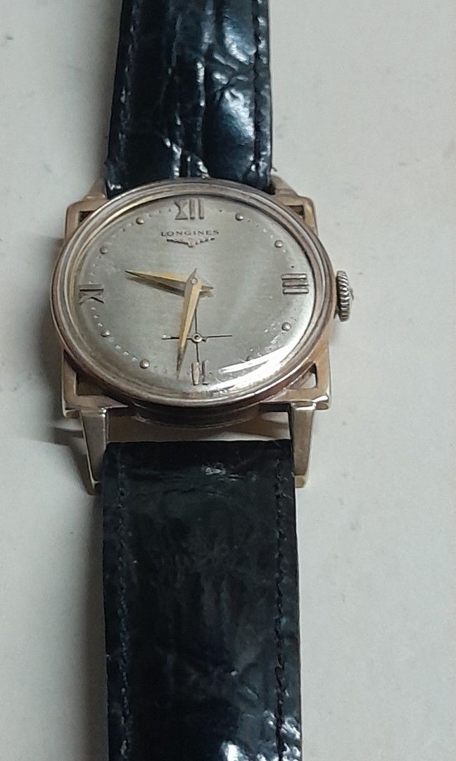 Watch manual deals winding