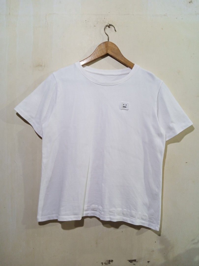 Acne Studios Johansson Script Tee, Shirt, Tshirt, Tees, Shirts, Tshirts, Branded tee (Category: Shirts) located in Navotas City. Submitted by ronaldestoya15 (Listing ID 1287779035, Image 1). Description: 📌Sale! Basahin po ng mabuti! Acne Studios 18.5/19x23 dimension Cut lang ung neck tag & Need wash only 9-9.5/10 Condi. 📌Follow My 2nd Account and See more items Just Click here 👇👇👇 Check out ronaldesto77692's listings on #Carousell https://ca