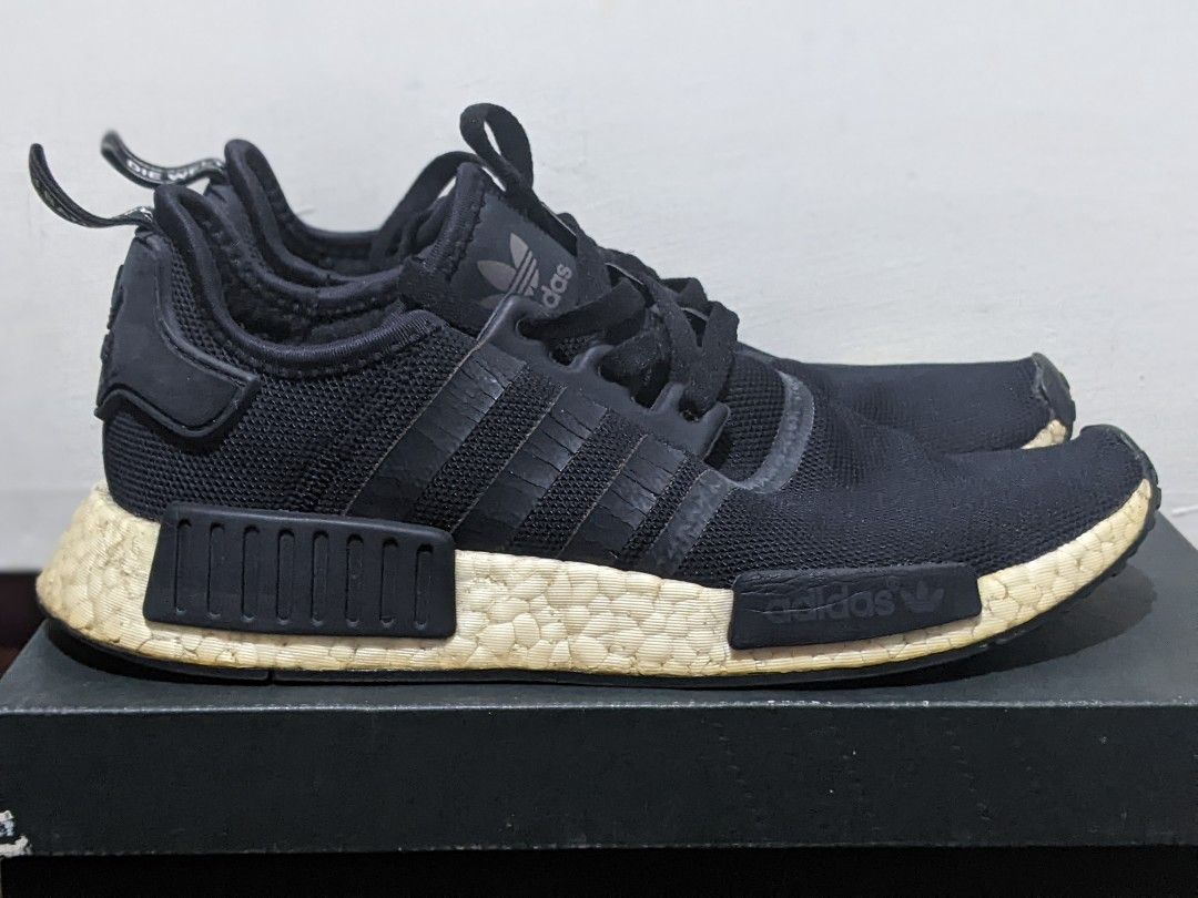 Nmd r1 black reflective top