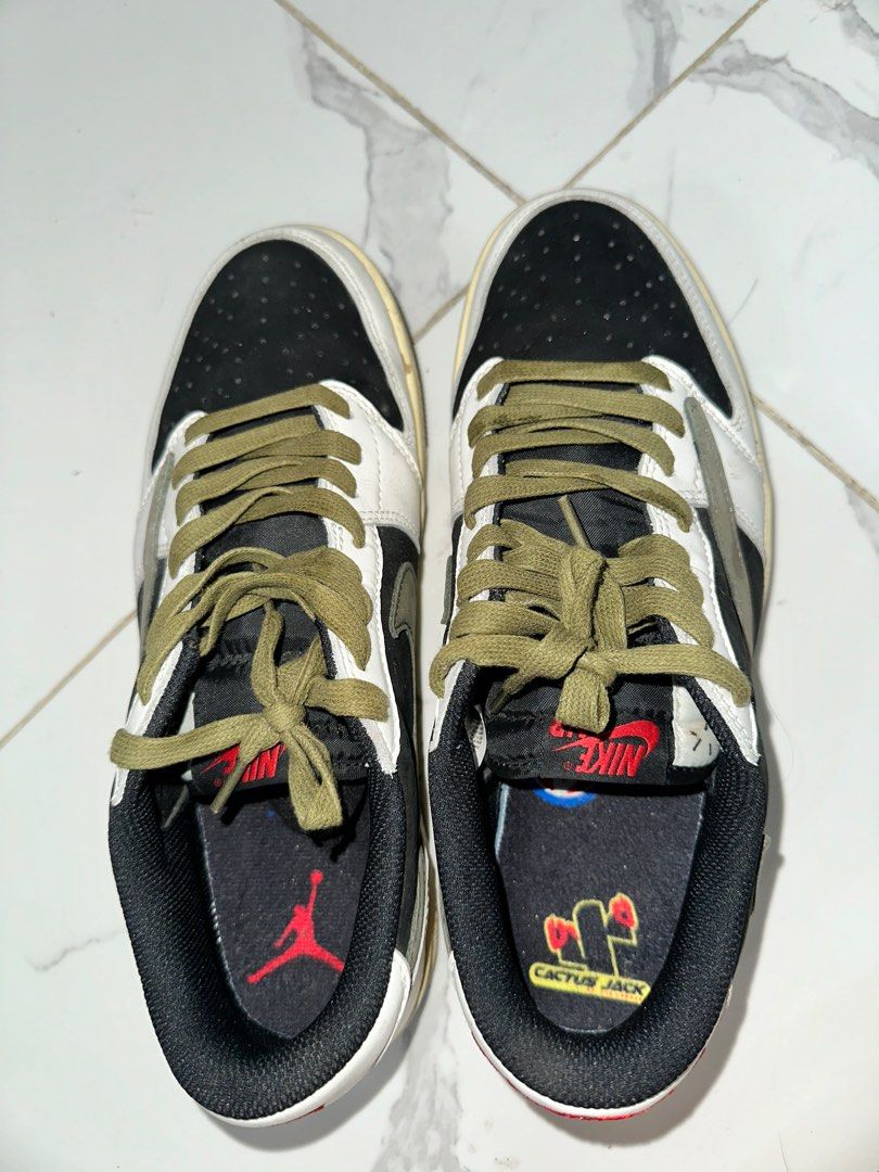 jordan travis scott harga
