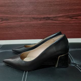 ALDO black office shoes