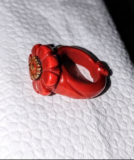 authentic RARE! antique 1950s red bakelite sunflower ring
