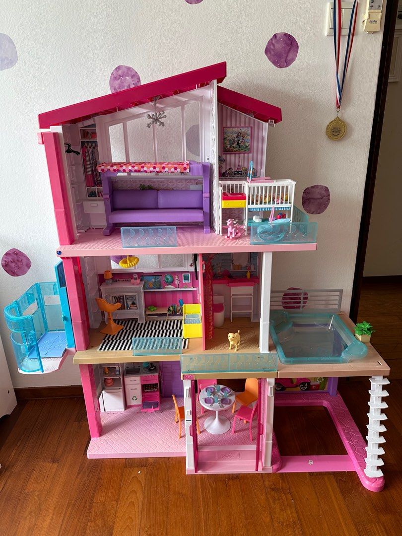 Barbie dreamhouse top olx