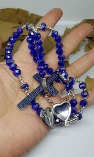 Beautiful blue crystal with mama Mary pocket lock centerpiece rosary