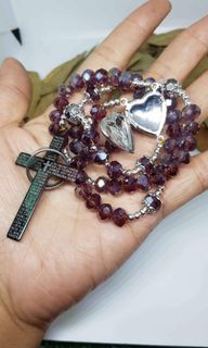 Beautiful purple crystals with mama Mary pocket lock centerpiece rosary