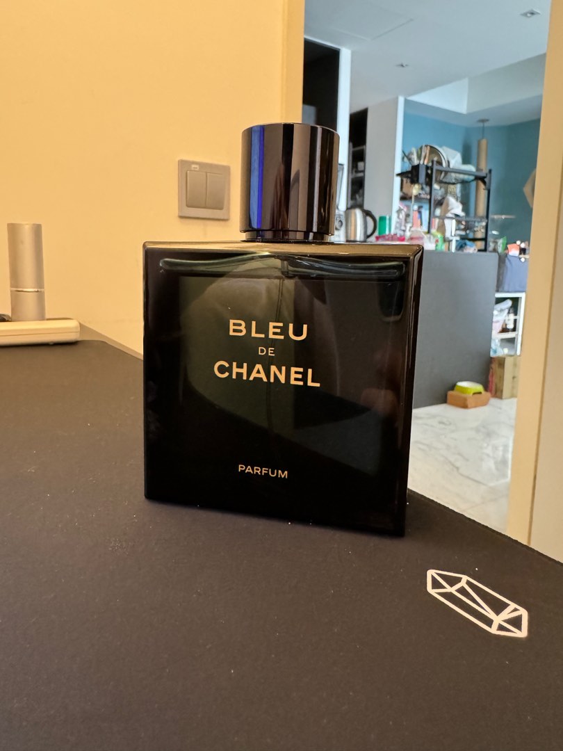 Bleu de store chanel comparison