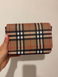（分類：）位於 。 由 j_manwol 提交（商品編號 1287834889，圖片 1）。簡介： 。