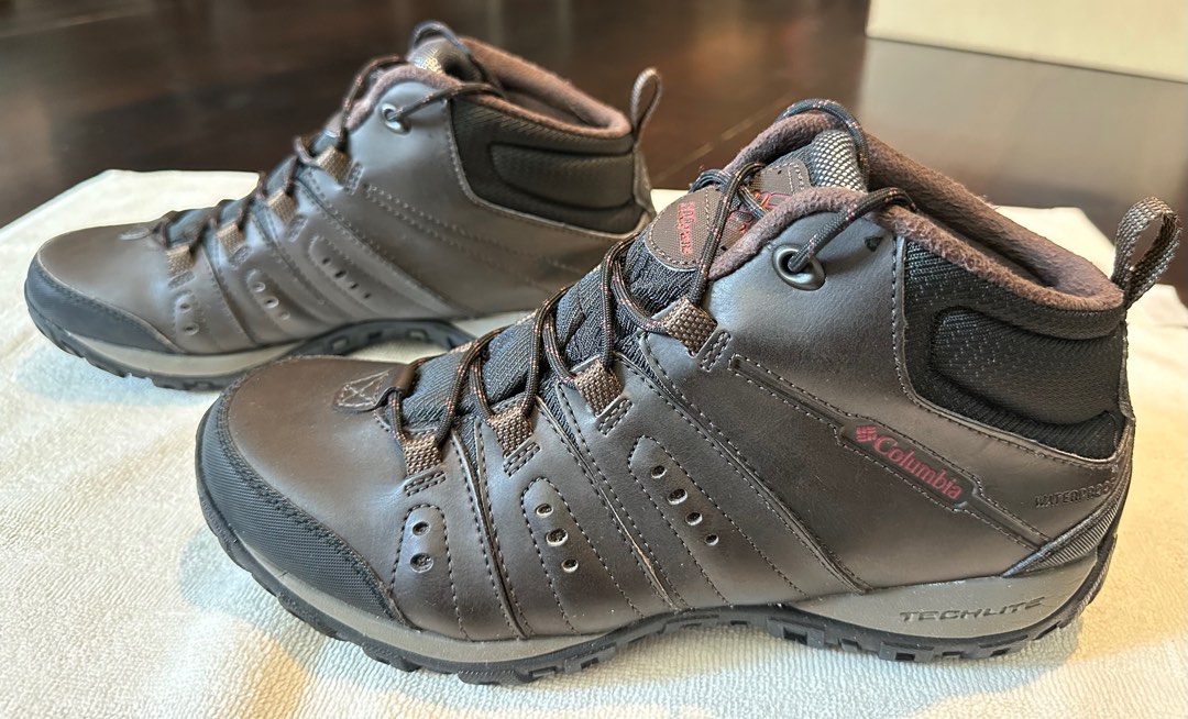 Columbia Men s Woodbury II Chukka waterproof Omni Heat winter shoe