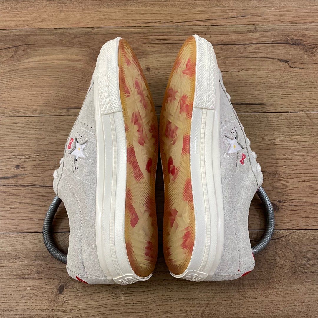 Converse x hello kitty 5.5uk