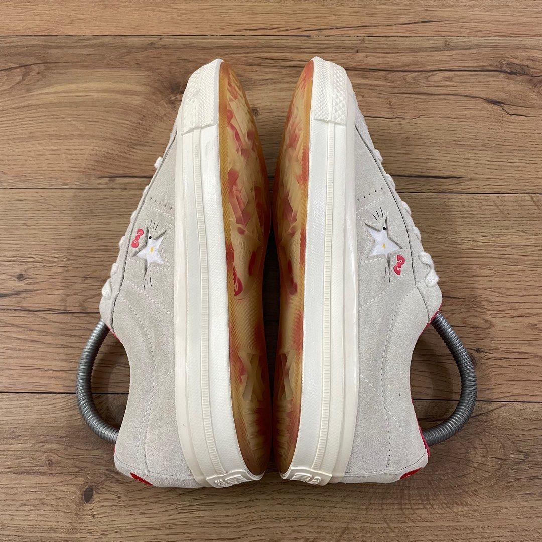 Hello kitty converse 5.5 shop