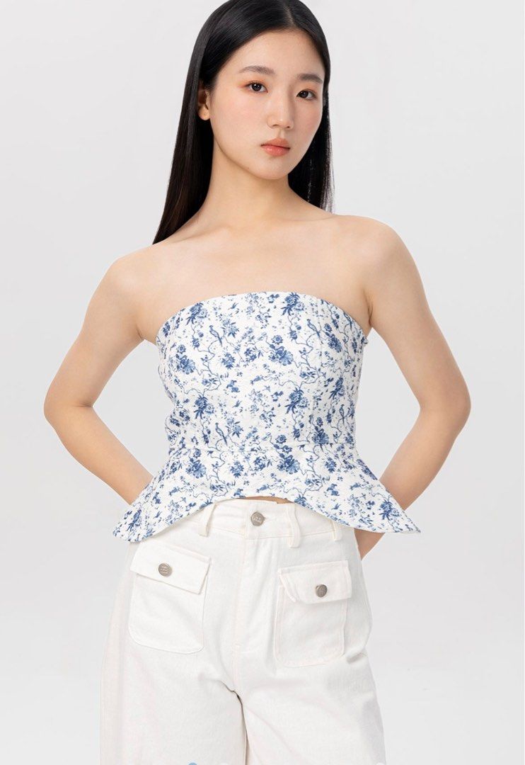 DAMSEL PADDED TOP - BLUE WILLOW MAJESTY, Women's Fashion, Tops, Sleeveless  on Carousell