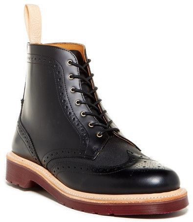 Dr Martens Bentley leather boots in black Carousell