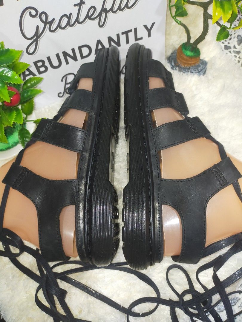 Dr marten carolyn sandals shop