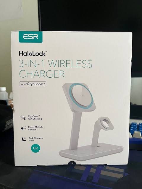 ESR Magsafe Halolock 3in1 wireless charger (Category: Batteries & Power Banks) located in Mandaluyong City. Submitted by tech-projekt (Listing ID 1287806712, Image 1). Description: BY ORDER! Payment upon order ESR Halolock ETA 1 Week only.