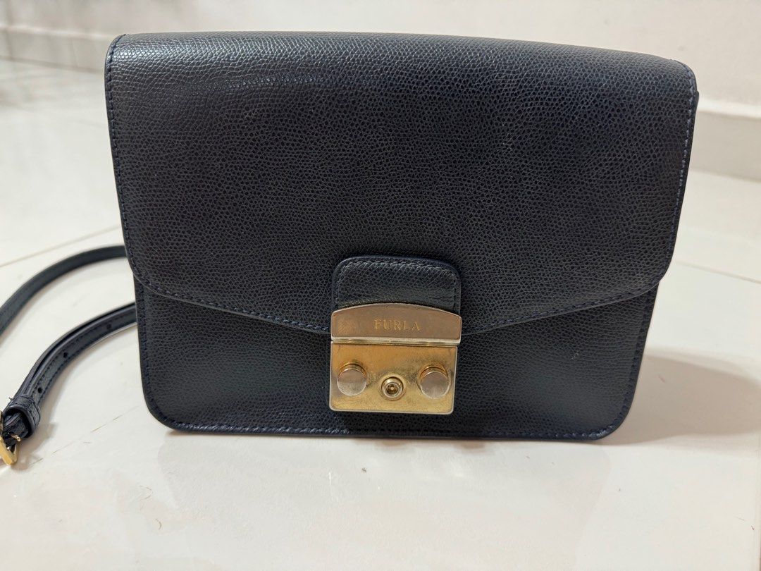 Furla navy 2024