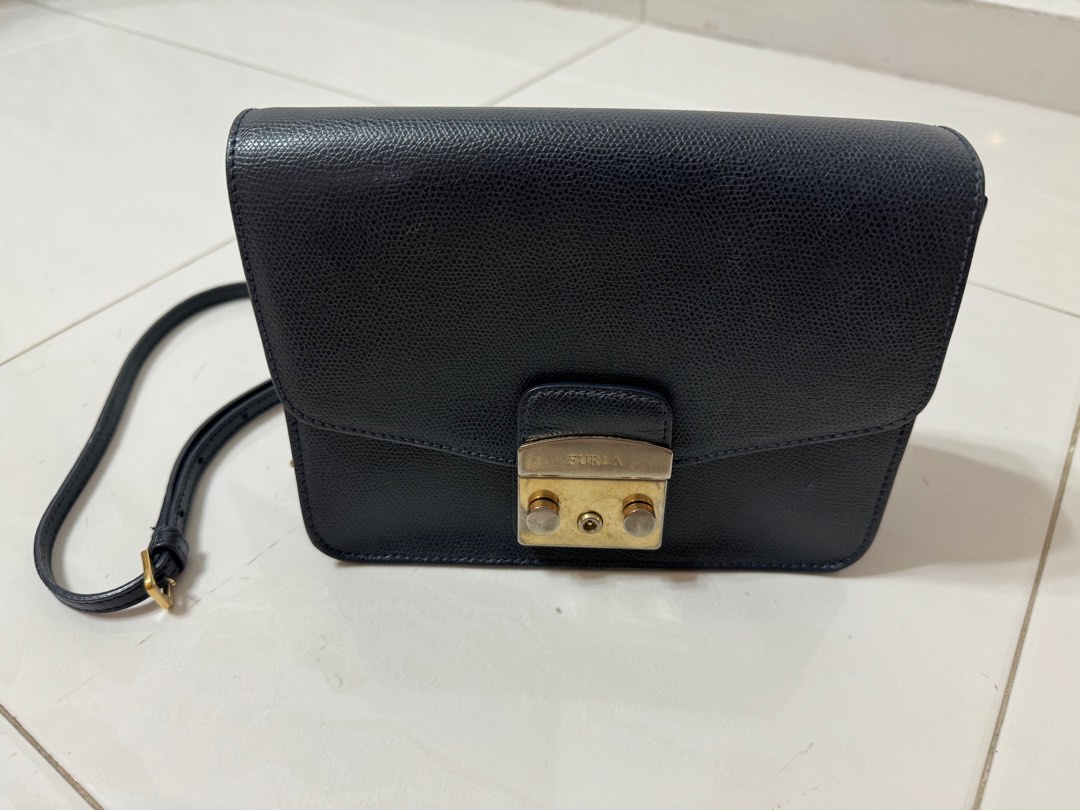 Furla Metropolis Shoulder Bag in Navy