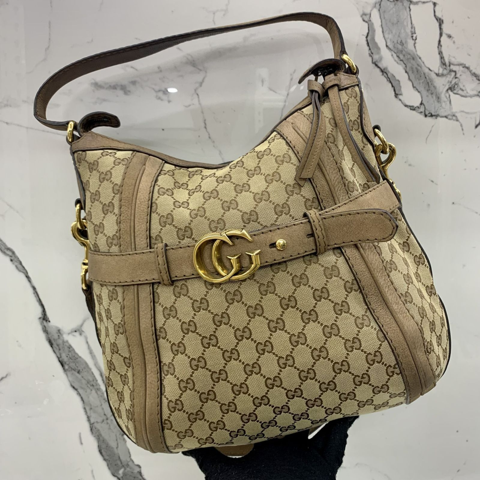 Gucci 247185 shop