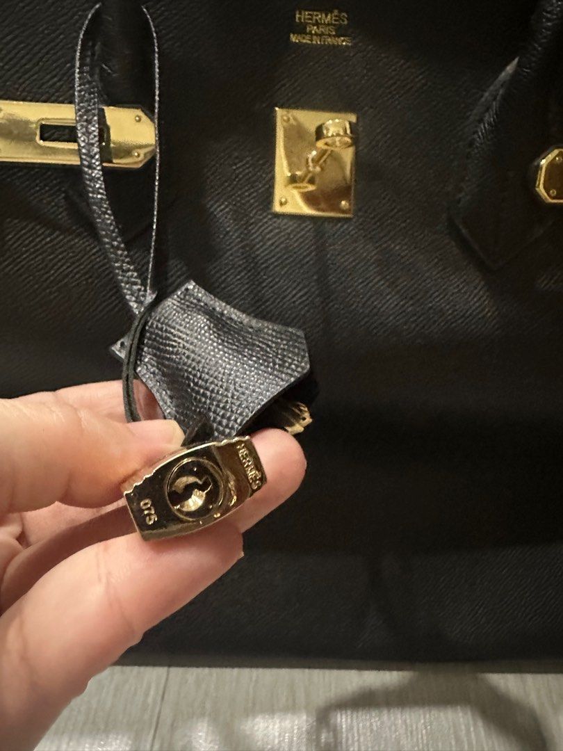 Hermes Black Birkin Big Size (Category: Luxury Bags & Wallets) located in Makati City. Submitted by luxedeclutter (Listing ID 1282175459, Image 3). Description: Top Grade Quality With signs of usage .