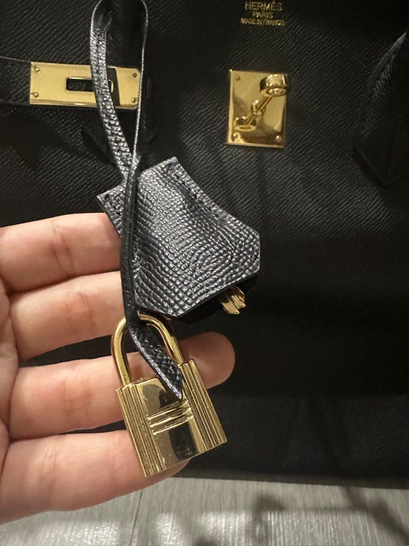 Hermes Black Birkin Big Size (Category: Luxury Bags & Wallets) located in Makati City. Submitted by luxedeclutter (Listing ID 1282175459, Image 2). Description: Top Grade Quality With signs of usage .