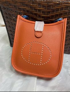 (Category: ) located in . Submitted by luxury_district.korea (Listing ID 1287772606, Image 1). Description: .