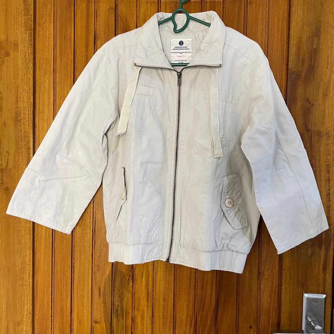 Jaket store green light
