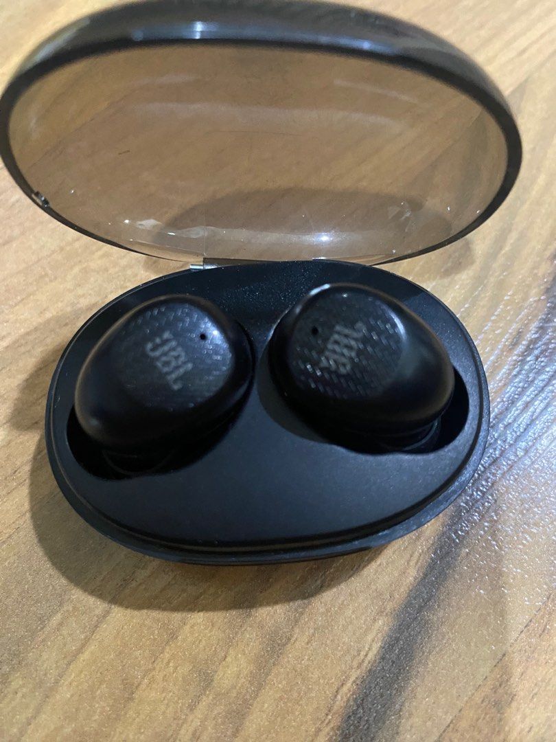 Jbl tune 120 on sale vs skullcandy indy
