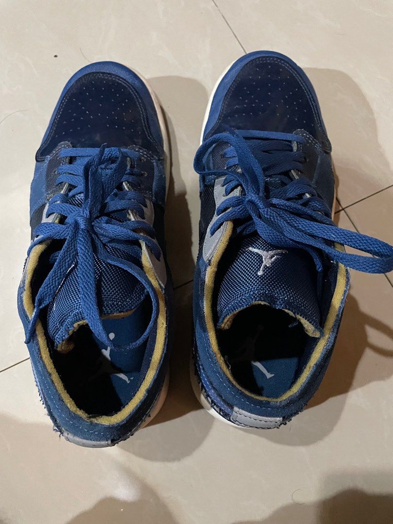 Jordan 1 Low SE Craft (Category: Sneakers) located in Caloocan City. Submitted by rtariman (Listing ID 1287730556, Image 3). Description: Jordan 1 Low SE Craft Padala from US No box.