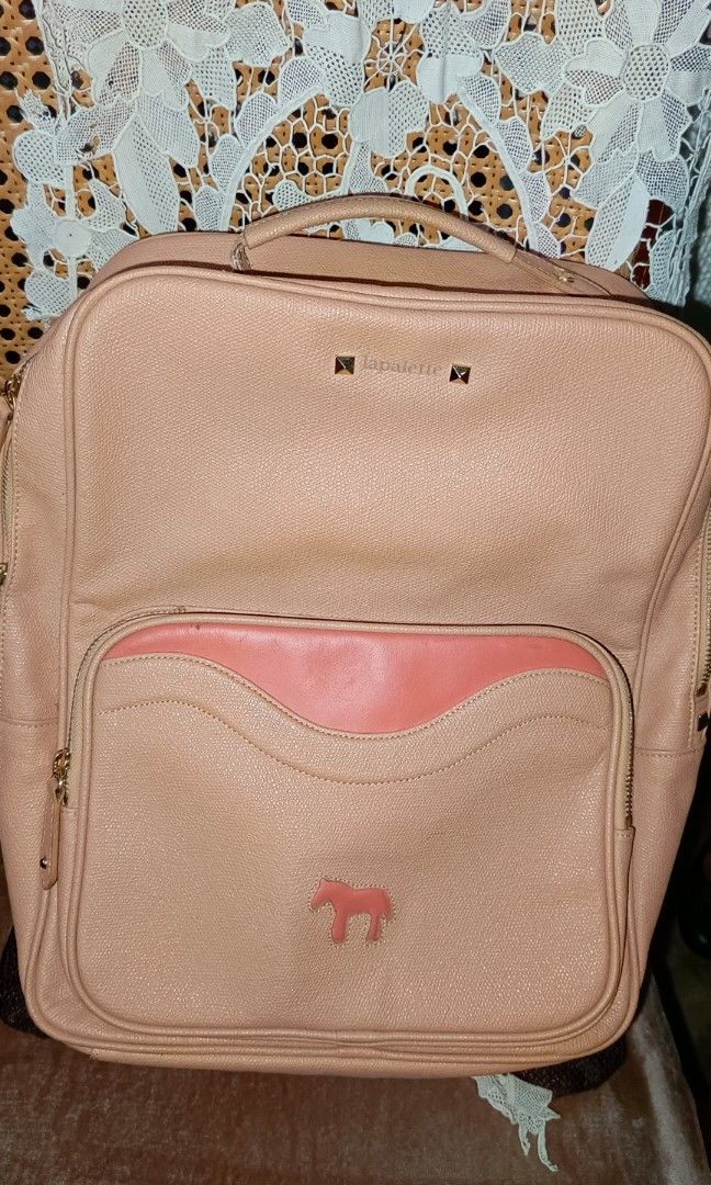 Lapalette Backpack (Category: Backpacks) located in Davao. Submitted by ourvintagelife (Listing ID 1287818551, Image 1). Description: .
