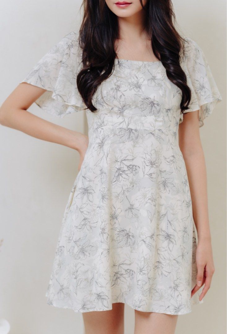 cute halter dresses Zahara Long Cream Dress Skirt /Train Type:Mini Only (no removable feathered tulle skirt) sequin prom dress uk Padma Lakshmi (@padmalakshmi) has neck mini dress with
