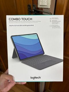Logitech Combo Touch for iPad Pro 12.9 inch (5th and 6th generation)