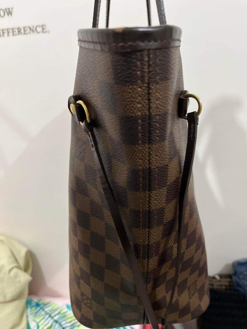Louis Vuitton Neverfull GM Monogram Tote Handbag (Category: Luxury Bags & Wallets) located in Manila. Submitted by pre.aa (Listing ID 1287706339, Image 2). Description: Posting for a relative .