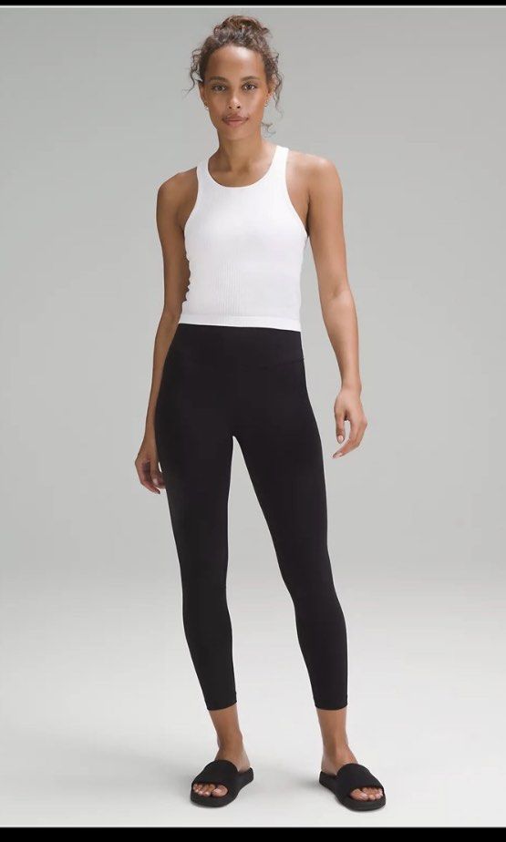 Lululemon  (Black) Fast & Free High-Rise Crop 18 Asia Fit, Women's  Fashion, Activewear on Carousell