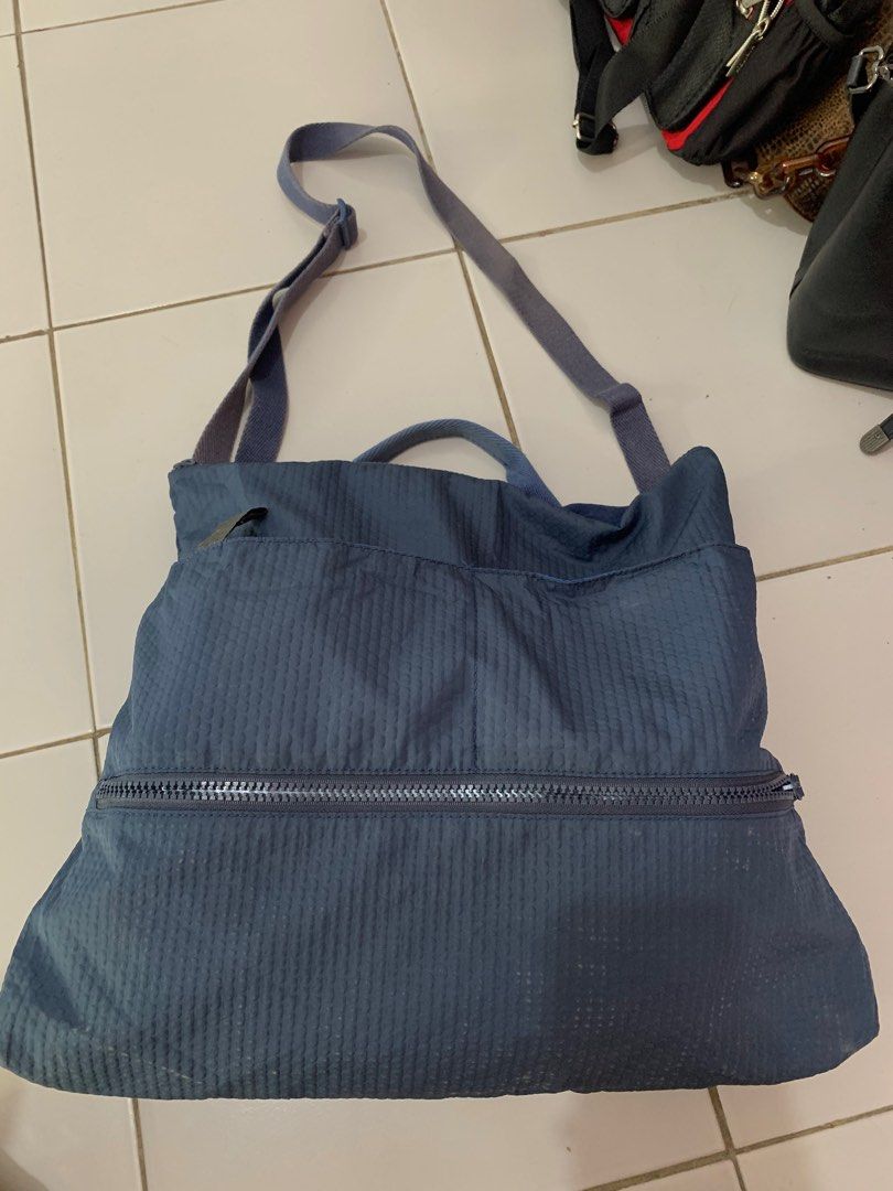 Mandarina duck sling bag deals