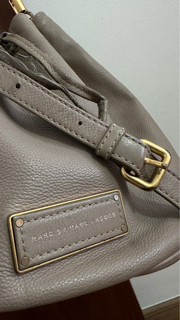 Marc by Marc Jacobs Too Hot To Handle Drawstring Leather Bag Medium Beige