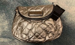 （分類：）位於 。 由 tklav 提交（商品編號 1287692694，圖片 1）。簡介： 。