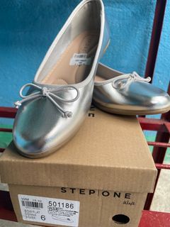 [New] Silver Doll shoes - Size 6