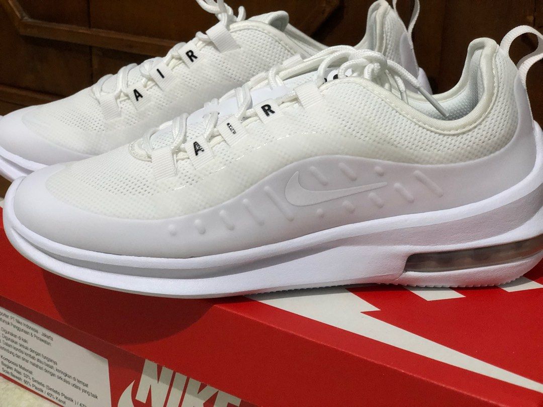 nike air max axis triple white