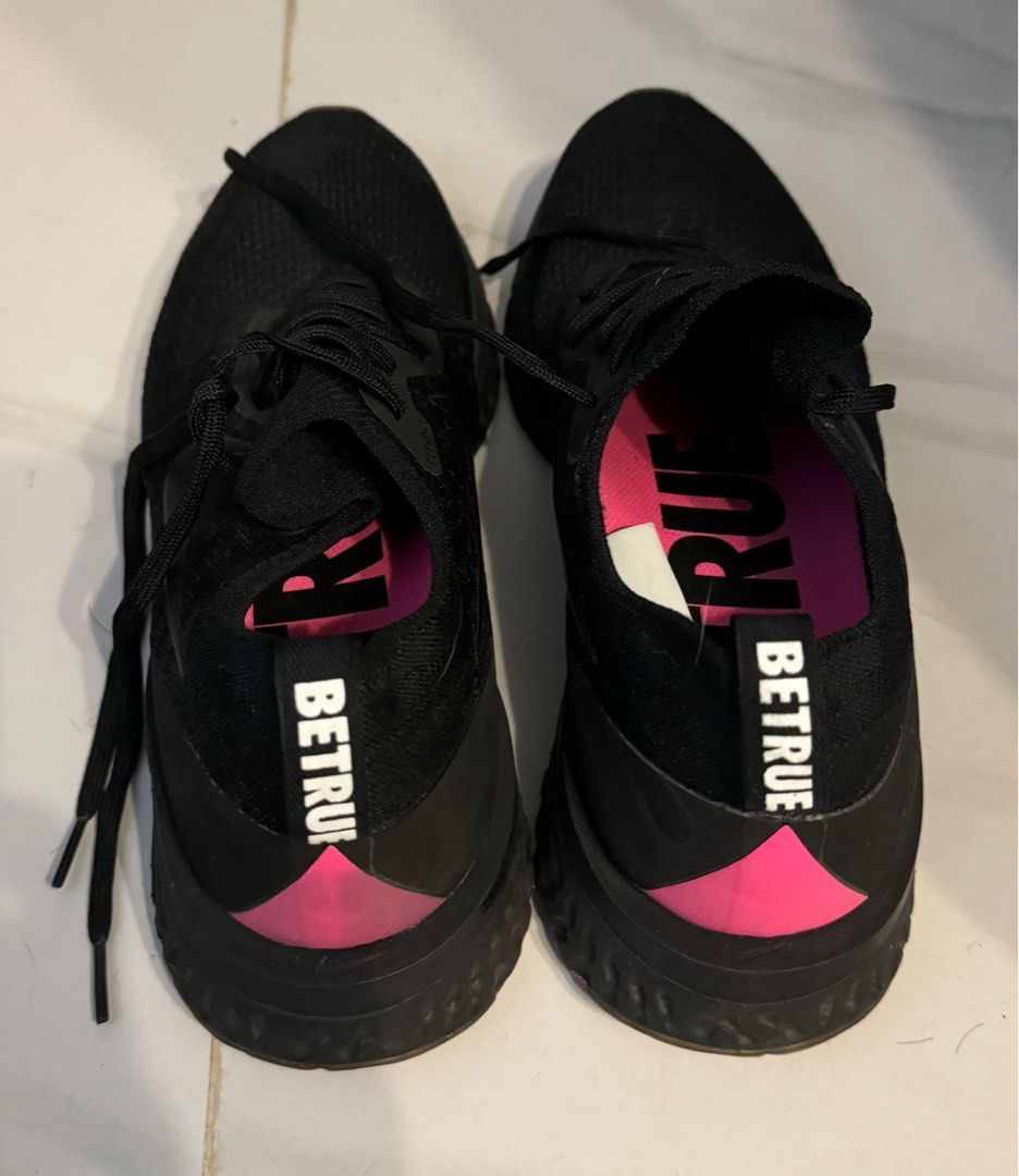 Nike epic top react lgbt