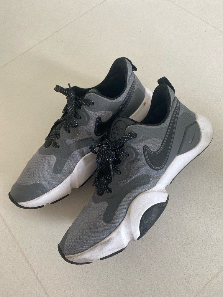 White nike gym trainers shop