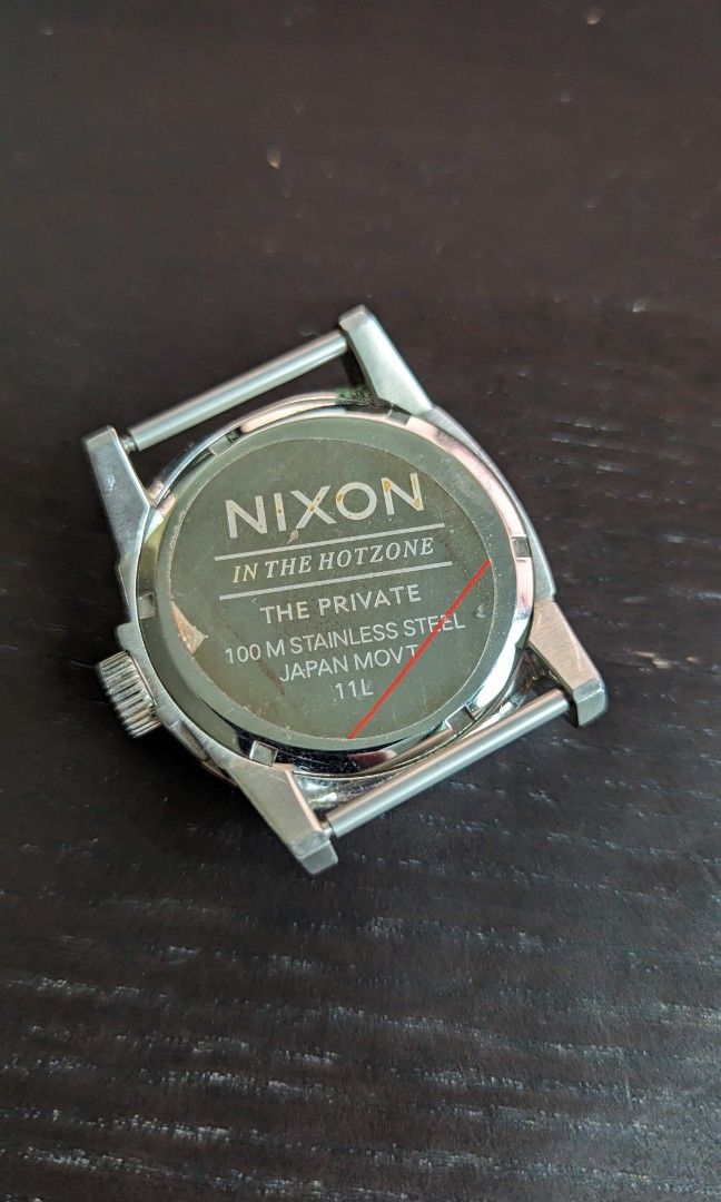 White nixon watch shop