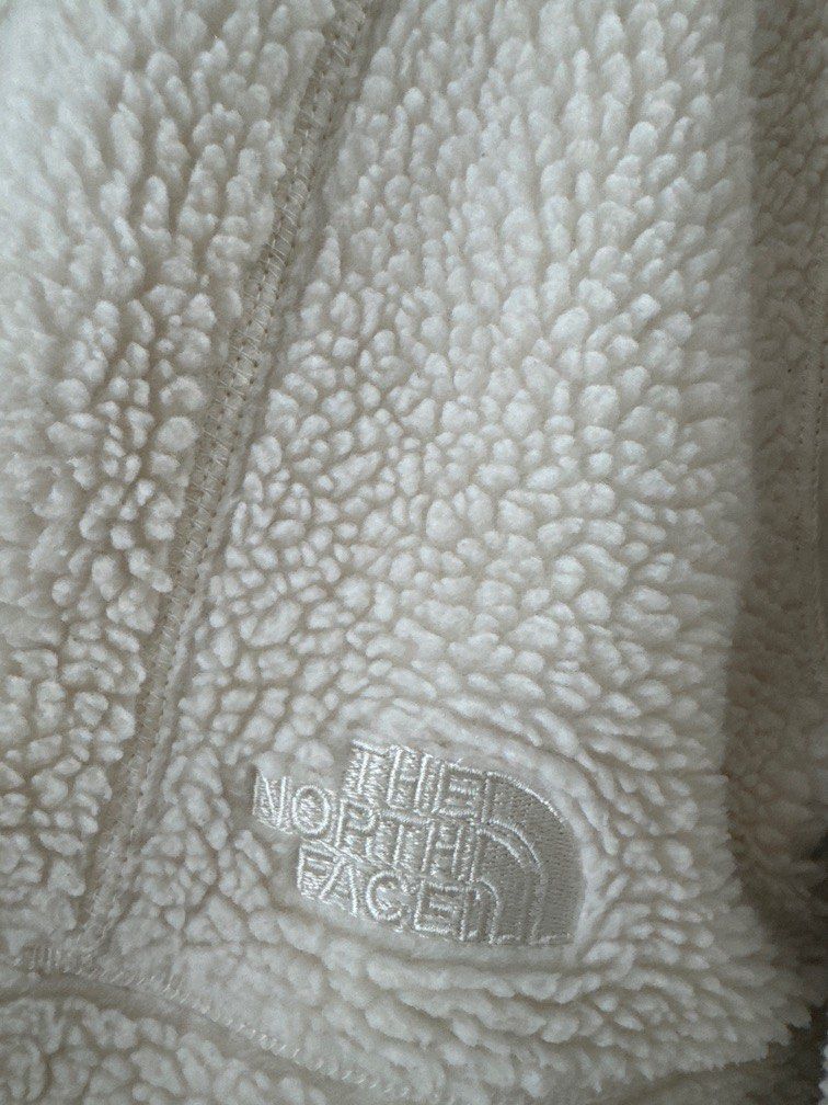 White fuzzy hotsell north face