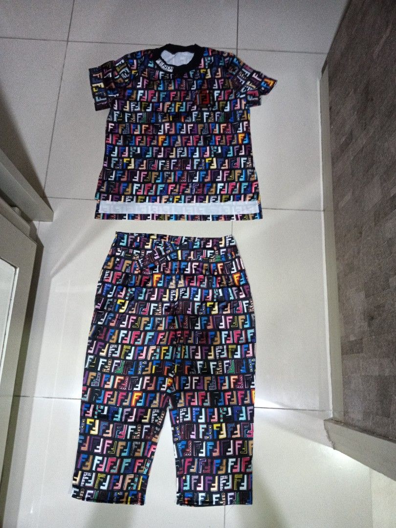 One set Fendi Fesyen Wanita Pakaian Wanita Gaun Rok di Carousell