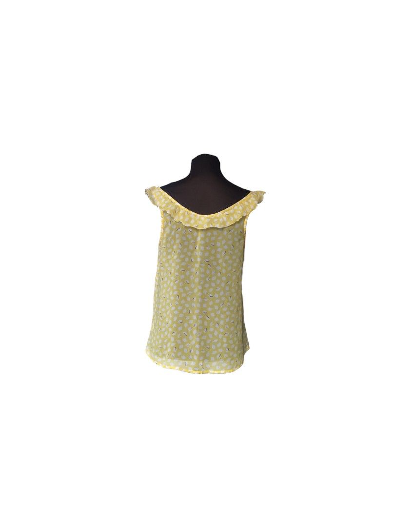 Pre-loved Old Navy Yellow Sheer Top (S) (Category: Sleeveless) located in Mandaluyong City. Submitted by declutter_dolly (Listing ID 1287905212, Image 2). Description: PRE-LOVED TOP GOOD CONDITION WELL-KEPT Material: Non stretch sheer cotton fabric Rfs: Decluttering, does not fit anymore after giving birth Could fit S-M (thin frame) Bought in LA during lay over while working as an international flight attendant Shipping not included. "One man's t