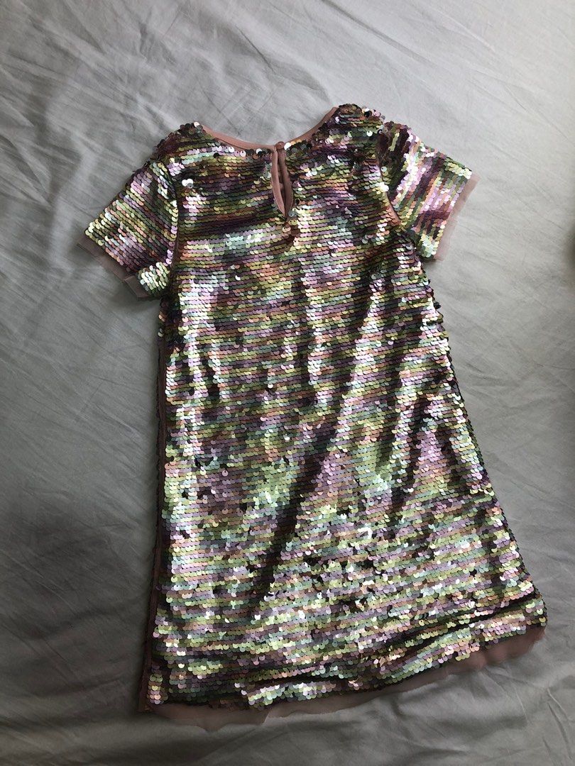 Primark on Instagram: “Slip into sequins for effortless festival glamour 💫  Playsuit £6/€8 (Available in: 🇬🇧🇩🇪🇳🇱🇦🇹🇧🇪) #Prima… | Glamour,  Sequins, Playsuit